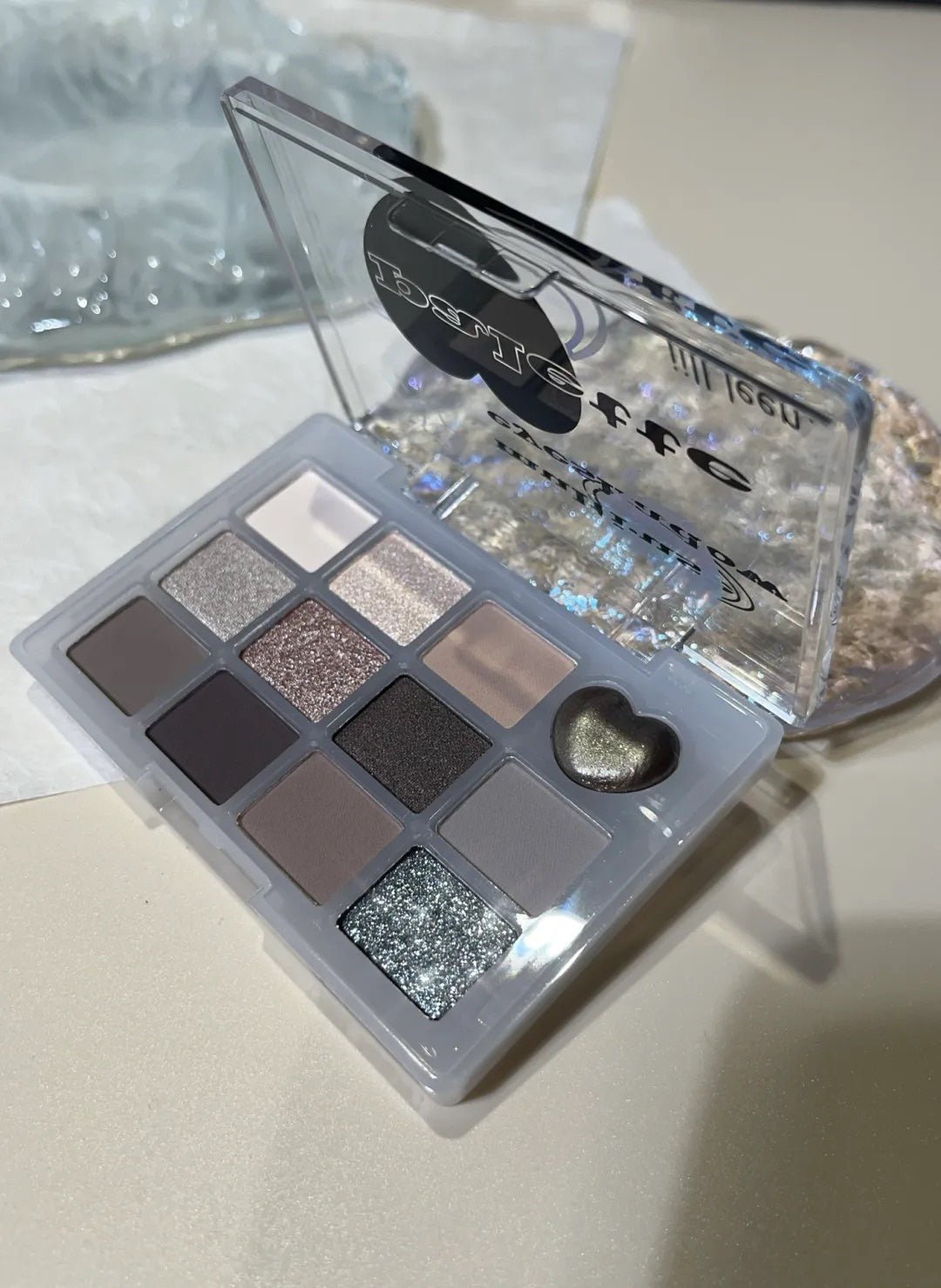 Palette Fards à Paupières - Maquillage Professionnel  - Saunders Cosmétiques