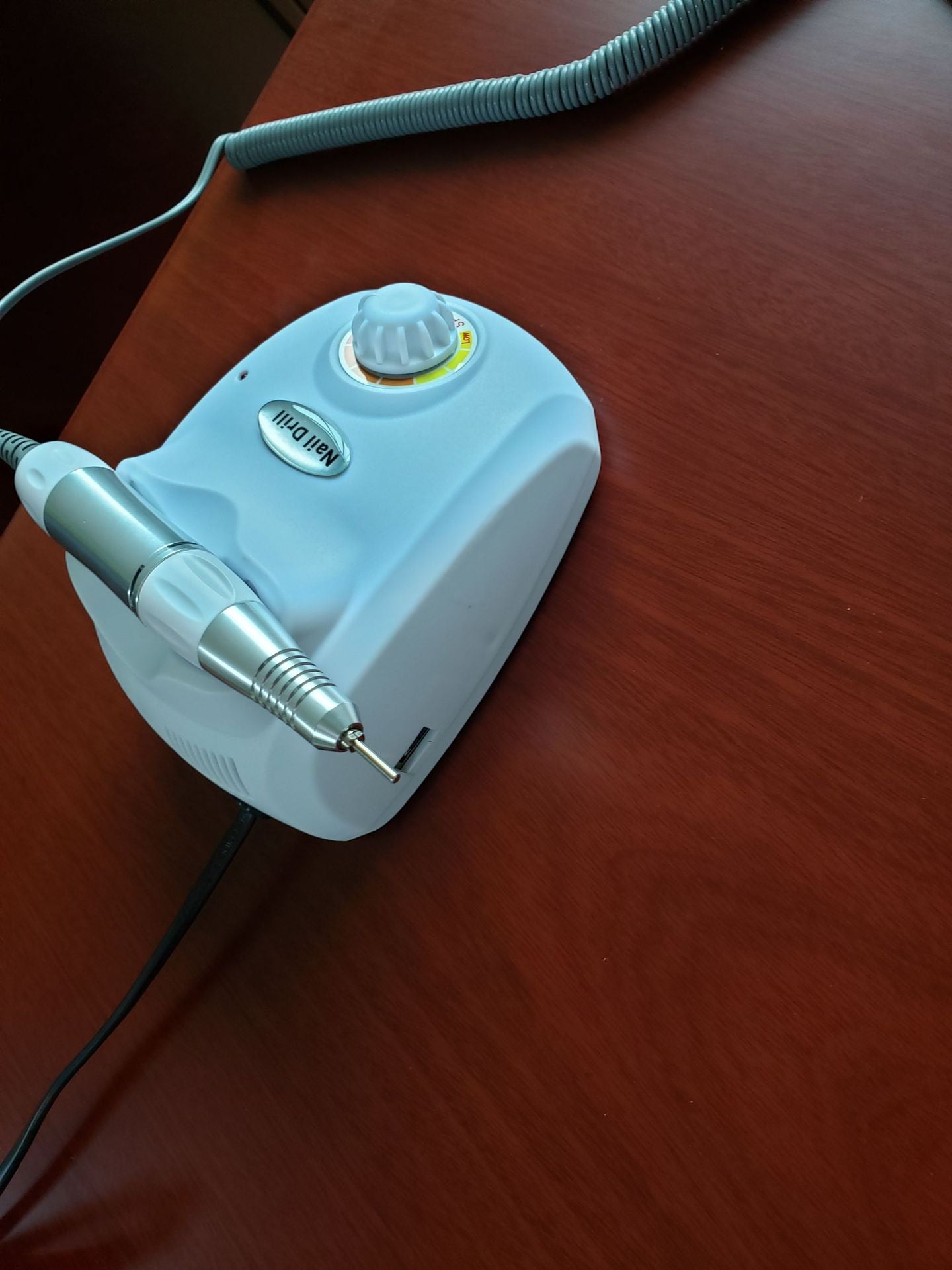 Ponceuse Électrique pour Ongles Professionnelle - Lime Manucure Pédicure - Saunders Cosmétiques